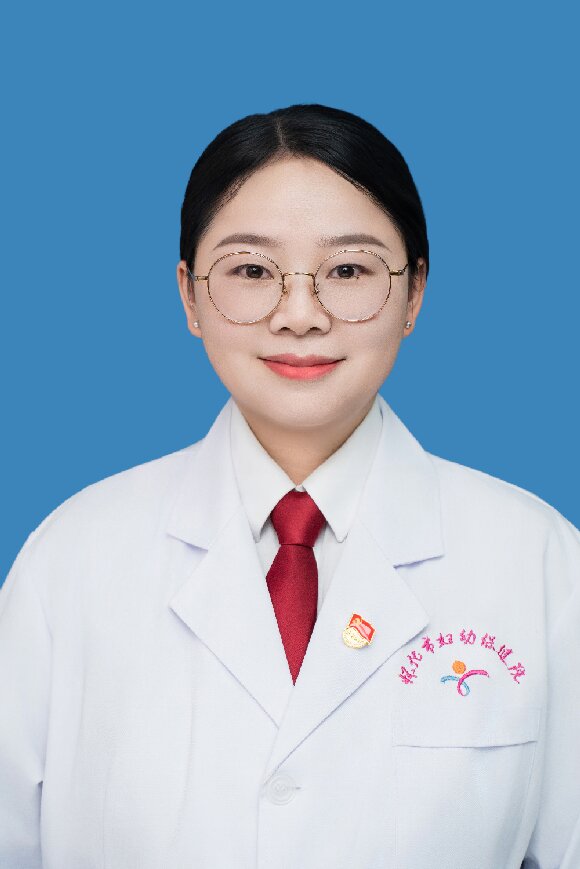 超聲科副主任醫師 朱夜朦